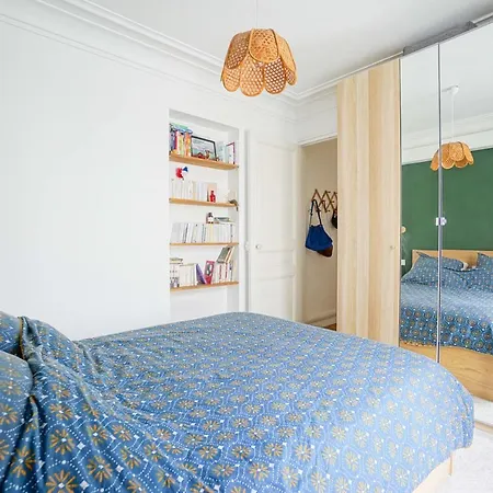 Bright Apartment With Nice Decoration In Paris